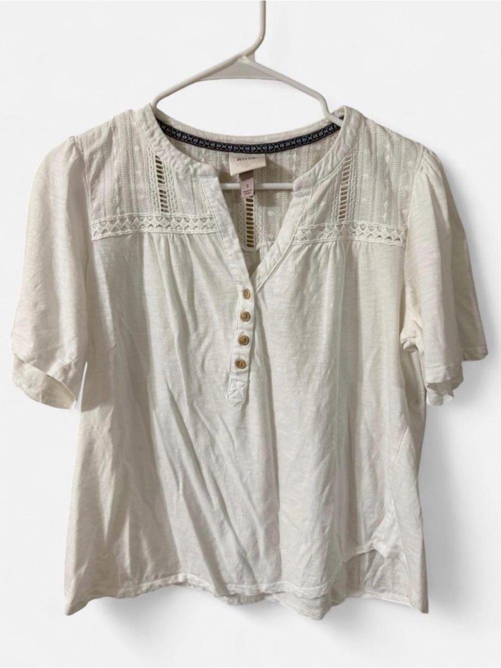 Knox Rose Women's White Crochet Yoke Button-Front Top